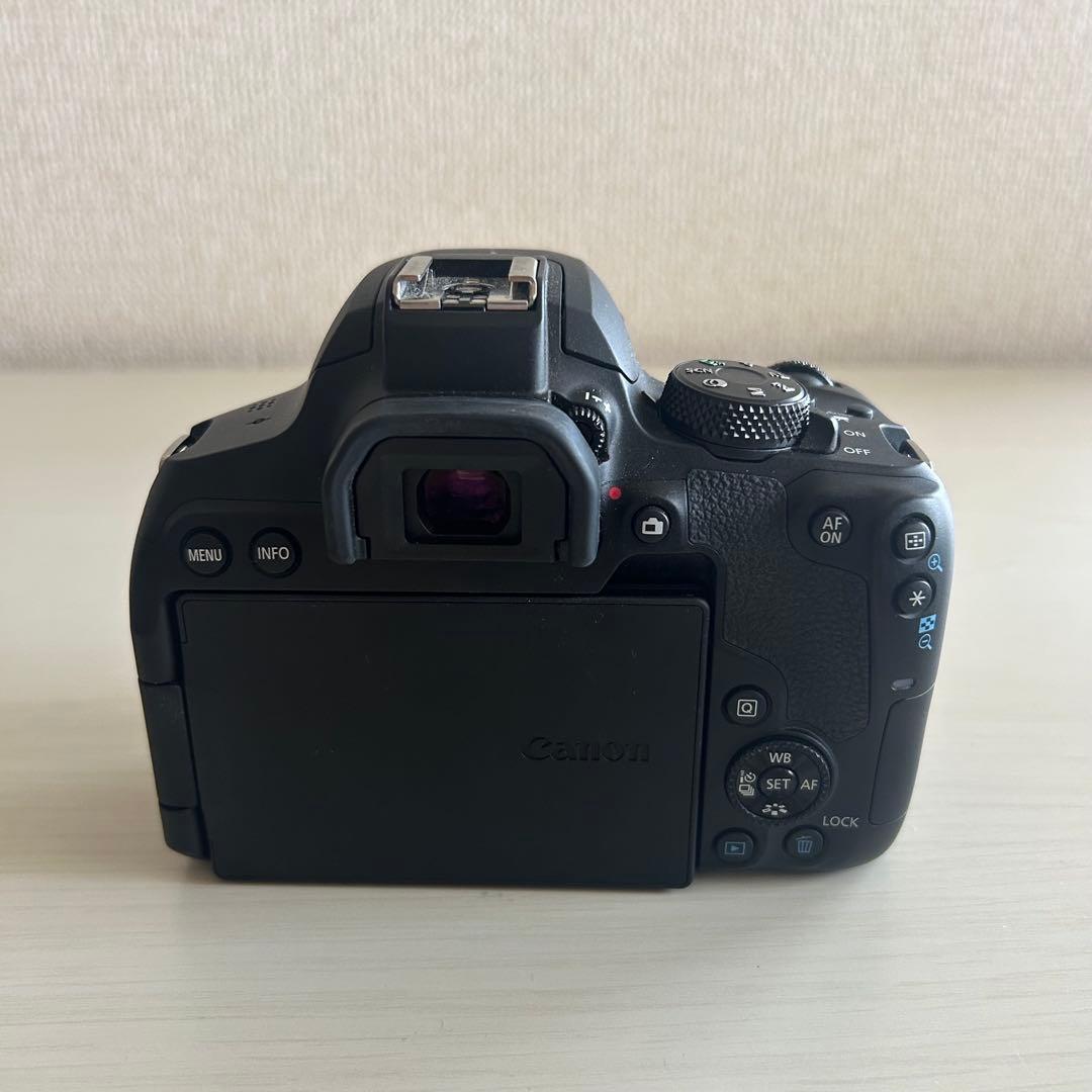 Canon EOS KissX10i ダブルズームセット