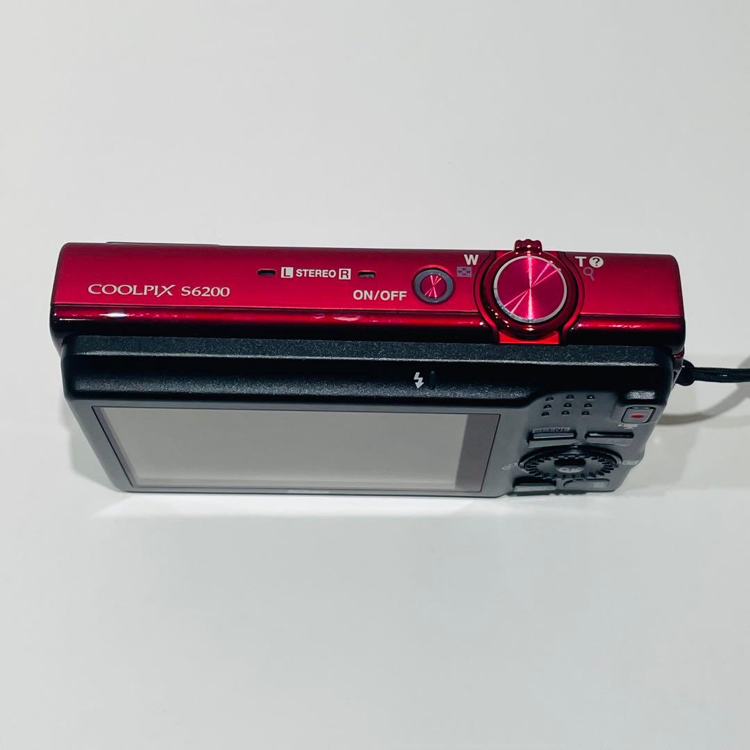 Nikon COOLPIX S6200 レッド