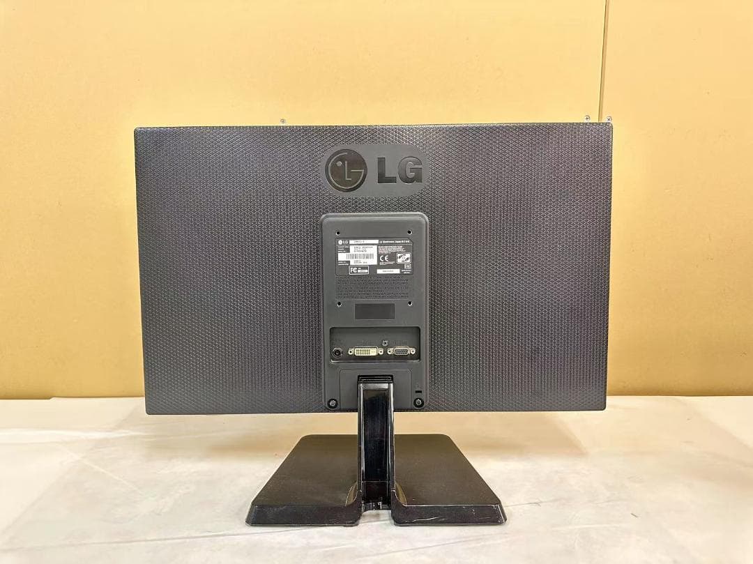 DELL●LG●PHILIPS デスクモニター 5台セット 21.5インチ 中古