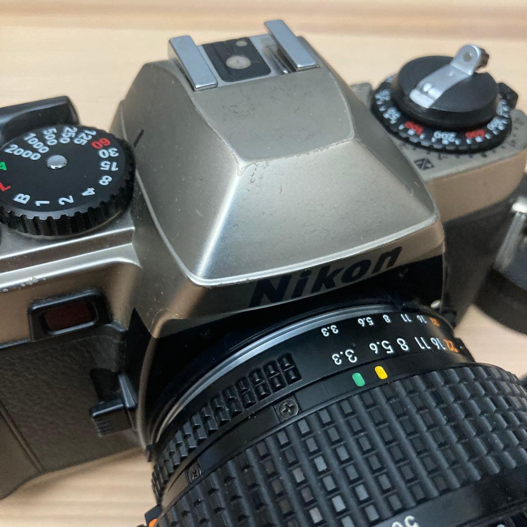 Nikon FE10 一眼レフカメラ AF Nikkor 35-70mm