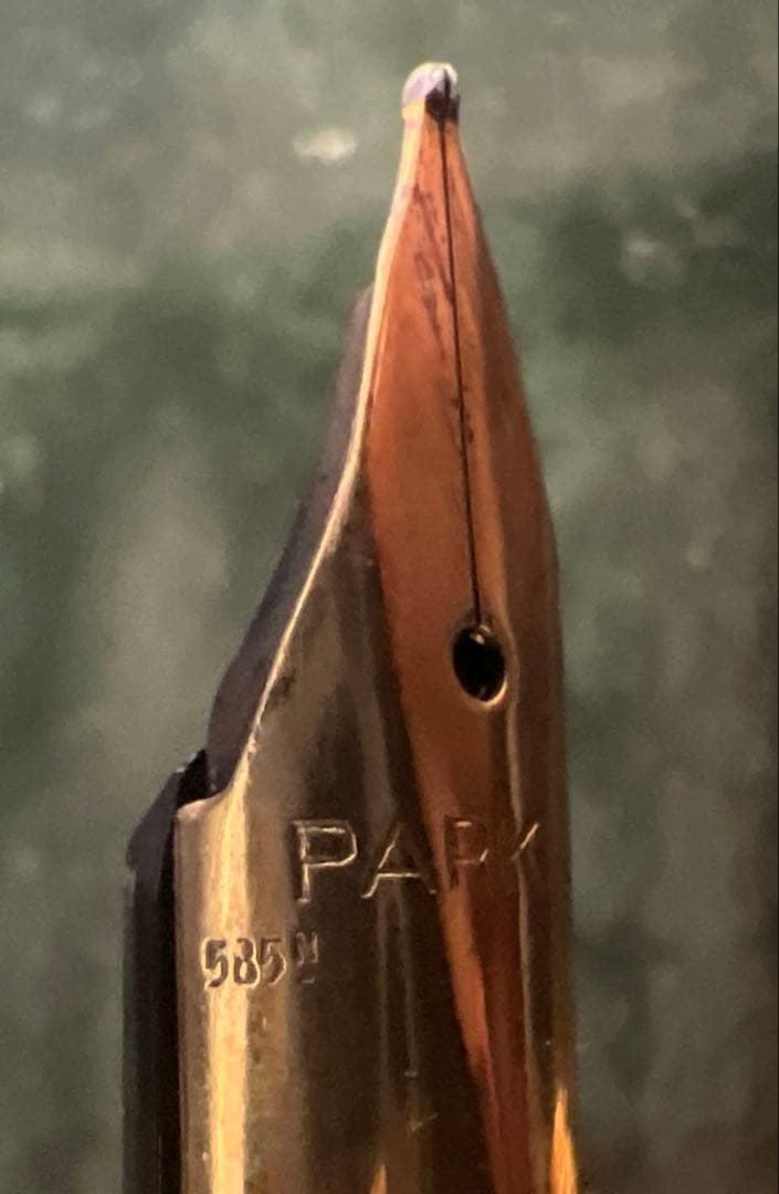 大幅値下げ、お買得‼️Parker ゴールドボディ 万年筆 14Kペン先