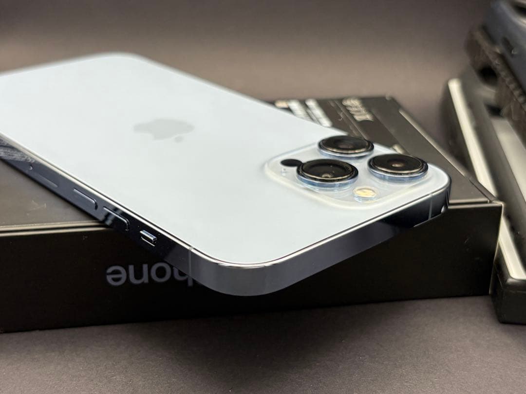 iPhone 13 pro max 256GB バッテリー99%