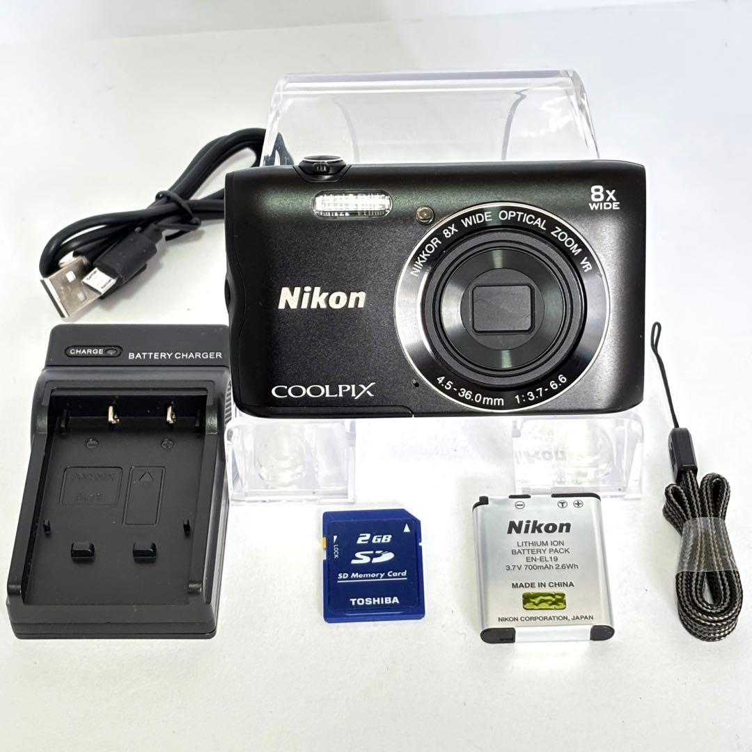 【美品】nikon coolpix A300 ニコンデジカメ　SDカード付2GB