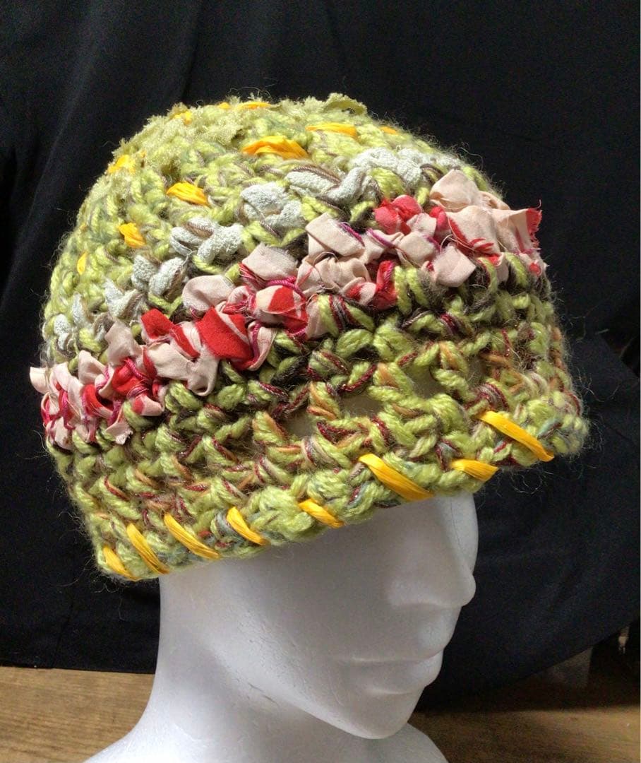 手作りニット帽　❣️高級シルク縮緬リボン　ハンドメイド ビーニー　鶯色