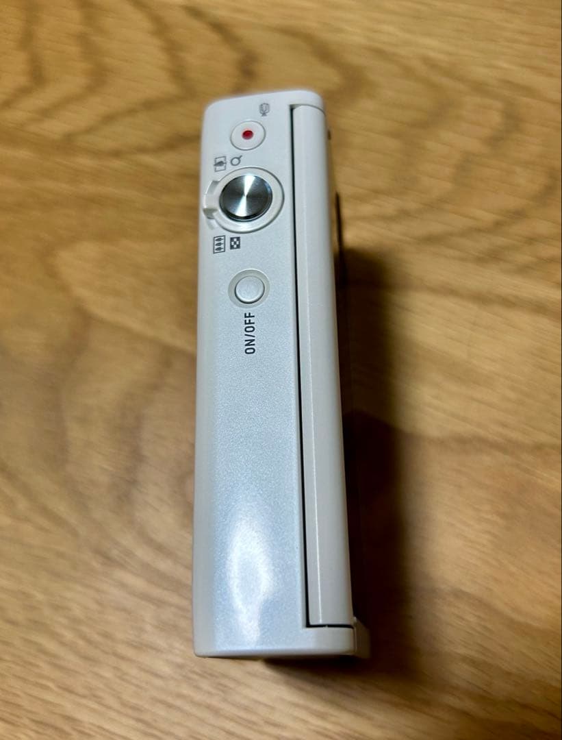 【完動品】【24時間以内発送】CASIO EXILIM EX-ZR50 ホワイト