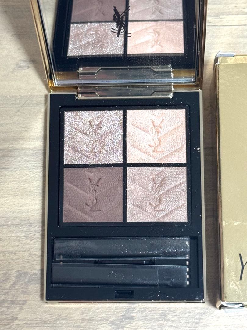 イヴサンローラン YSL クチュール ミニクラッチ アイシャドウ 100