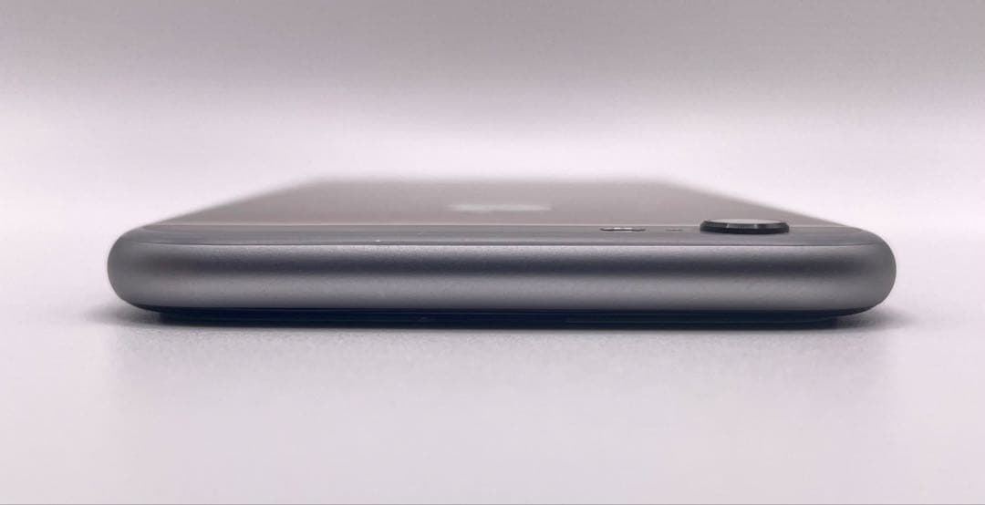 ほぼ新品‼ iPhone6 SIMフリー128GB+バッテリー新品+ガラス付き✨