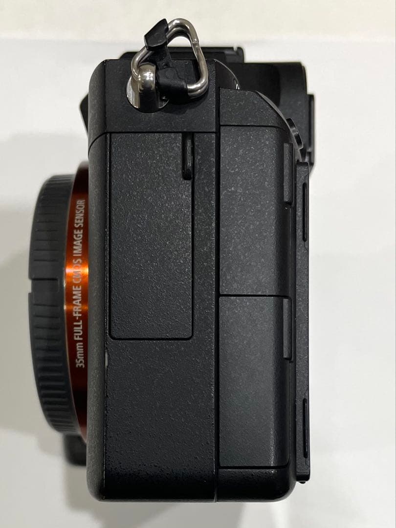 SONY α7R III {明日3/31日pm6:00までタイムセール}
