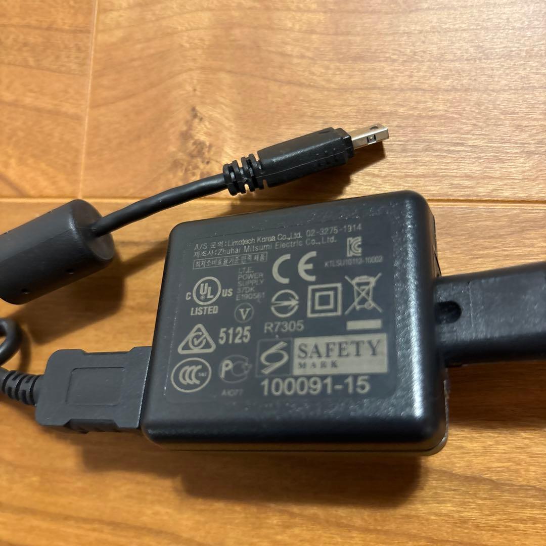 【CASIO EXILIM EX-ZR300 ホワイト】