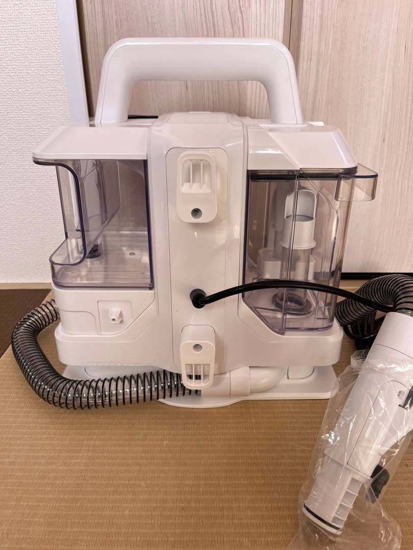 カーペットクリーナー
