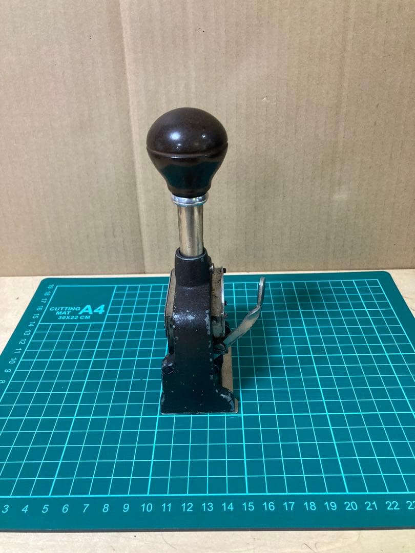 Bates ナンバリング　スタンプ　アメリカ　ビンテージ　古道具　ベークライト？