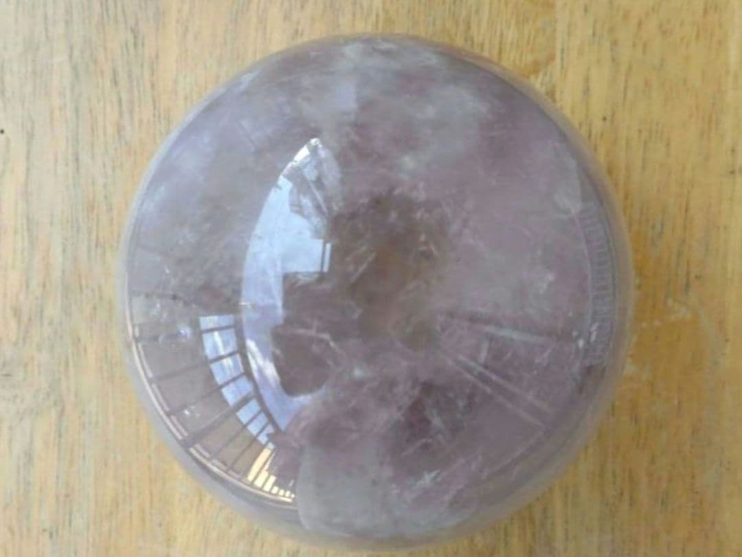 【割引大特価】希少☆ライモナイトインファントムアメジスト丸玉1.3Kg　木製台座