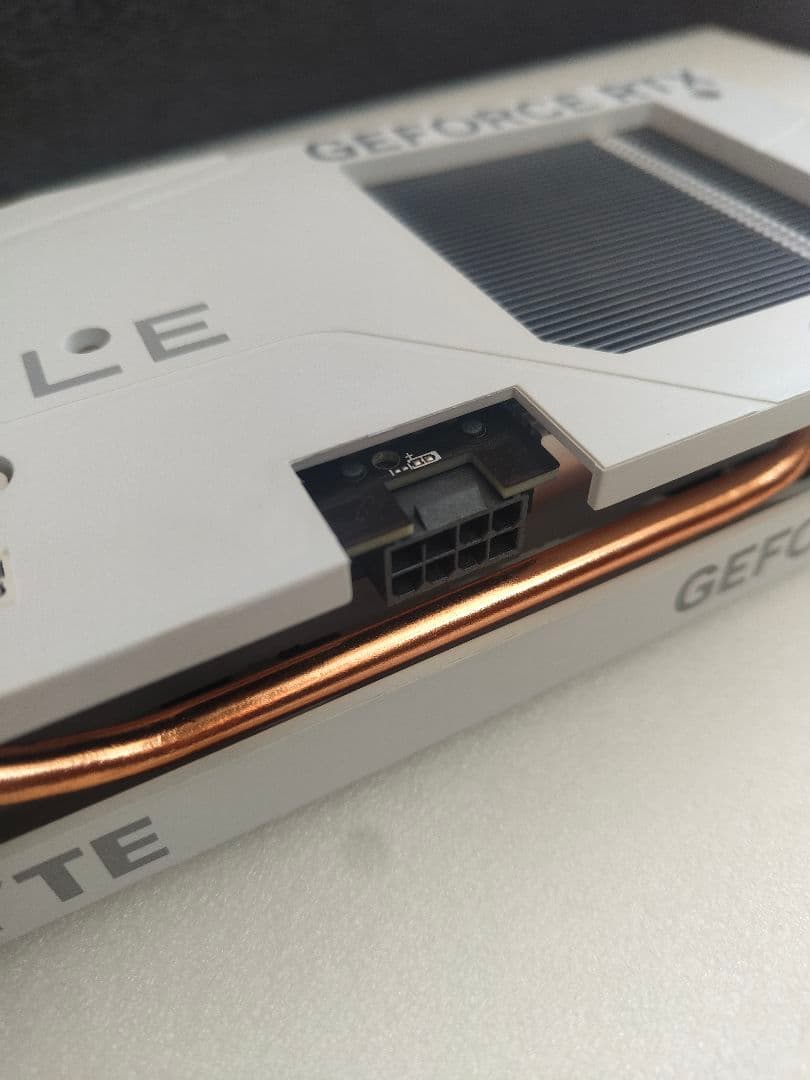グラフィックボード・グラボ・ビデオカード Gigabyte GeForce RTX 4060 EAGLE OC ICE
