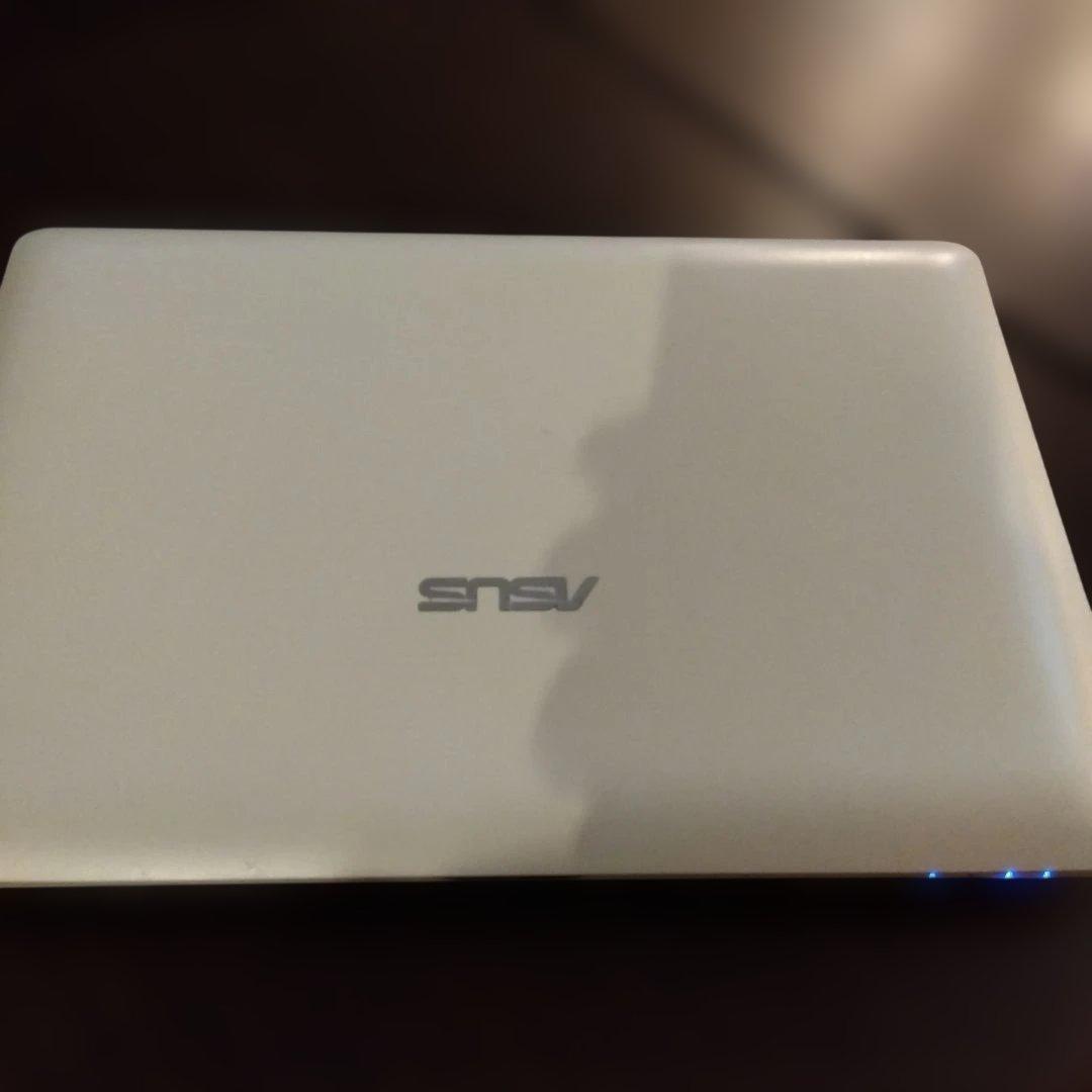 ASUS Ecc 1015PX/ACアダプター付き