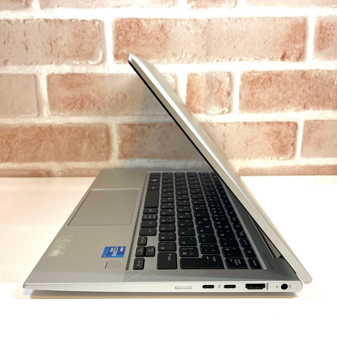 ★美品★ 2022年製 第11世代Corei7 16G/256G HP YY6