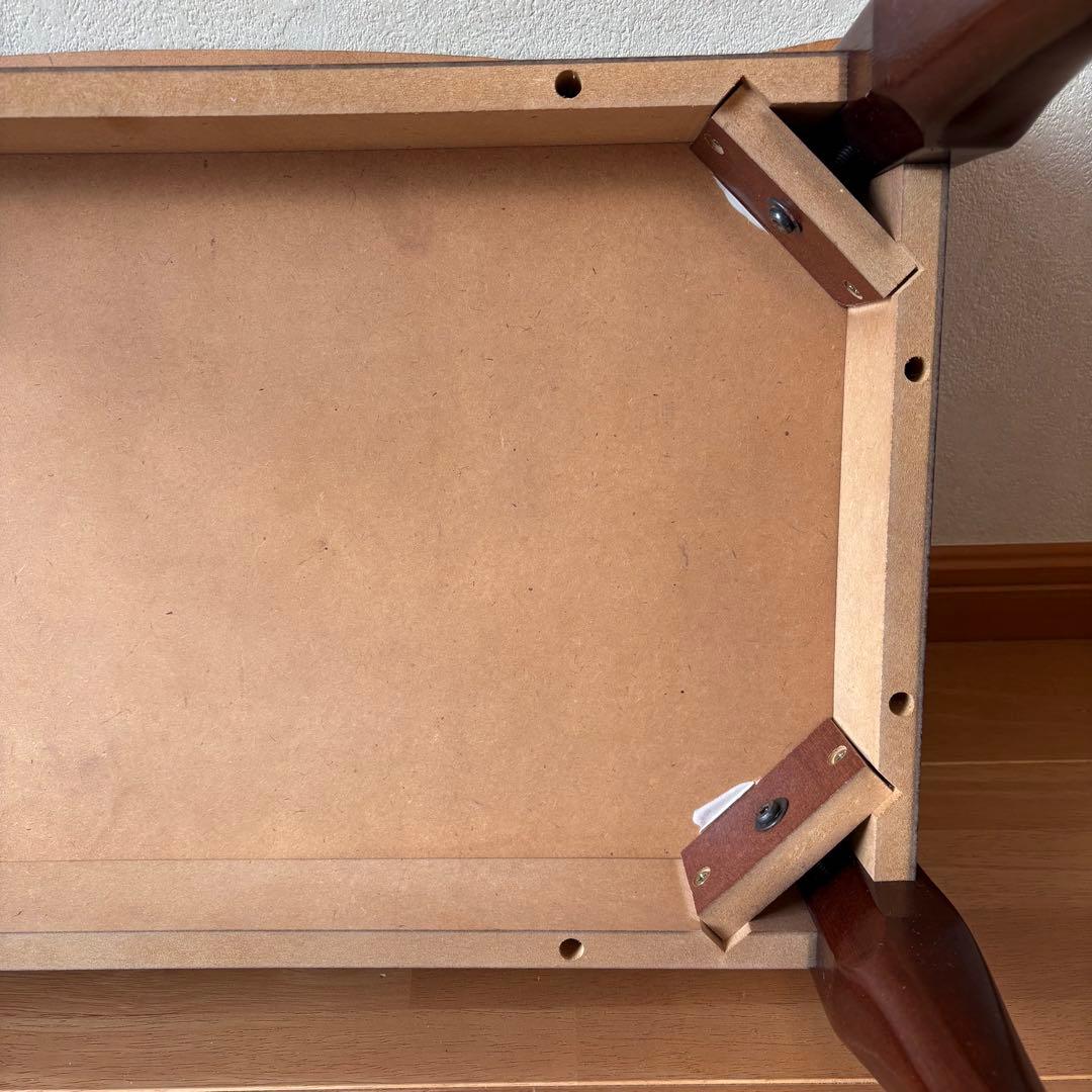 アンティーク　ダークブラウン　波形天板猫足テーブル　縦35×横58×高さ53cm