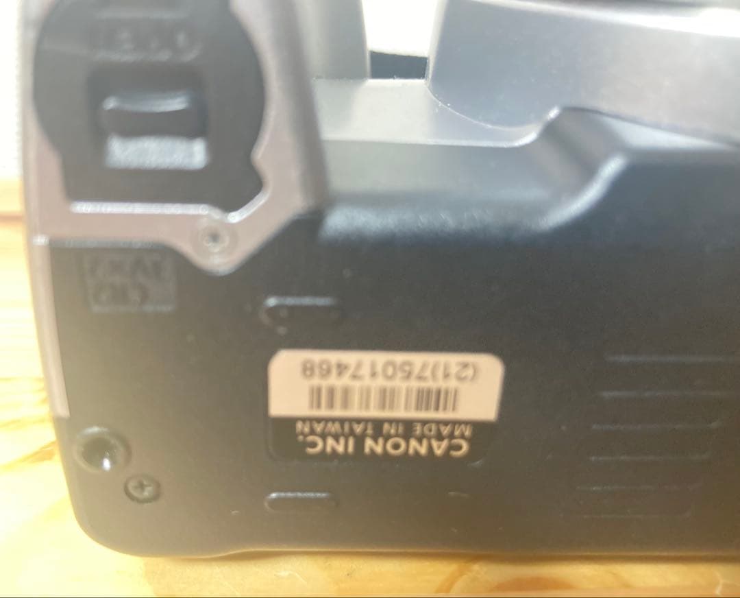 ☆激レア！！ Canon EOS Kiss 5 キャノン カメラ 一眼レフカメラ