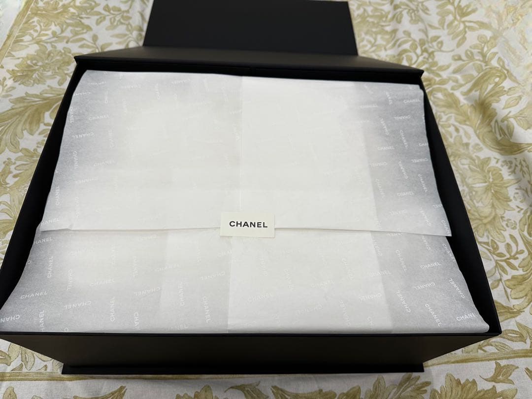 シャネル　空箱　マグネット式箱　CHANEL