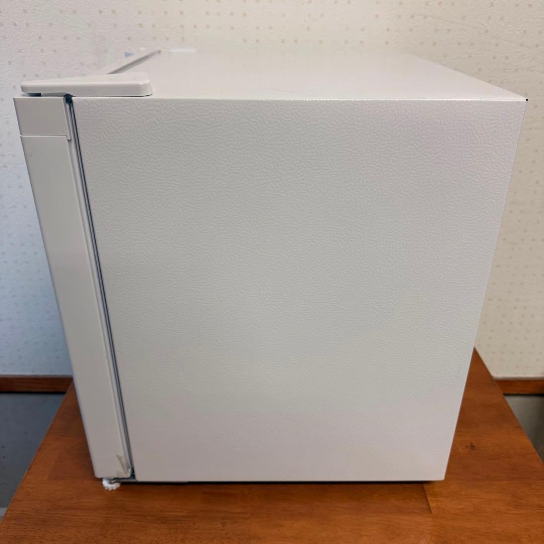 ● 極美品 アイリスオーヤマ 31L 冷凍庫 PF-A31FD 2024年製
