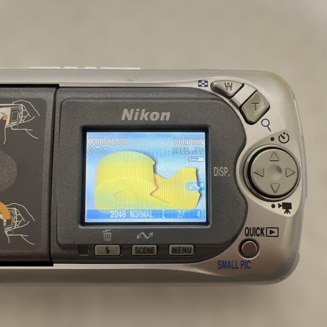 Nikon Coolpix 3500 デジタルカメラ