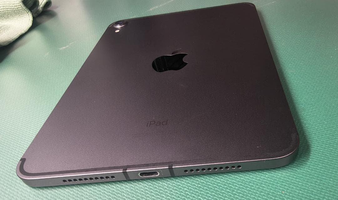 iPad mini 6 256GB セルラー (第6世代) スペースグレー
