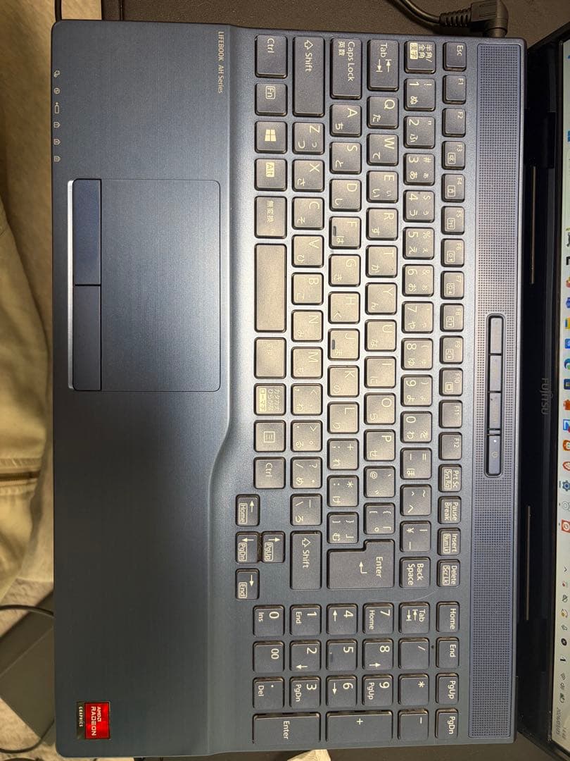 高性能Ryzen7 富士通 LIFEBOOK AH50/F3 8GB/256GB