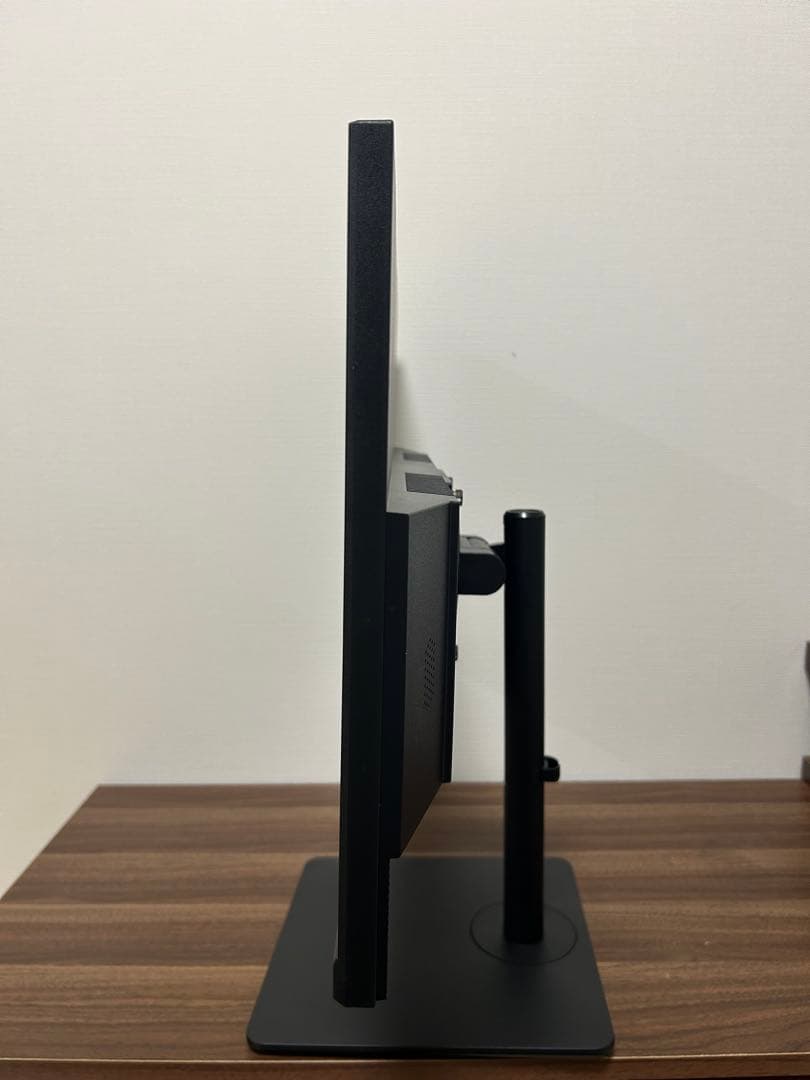 23.8型ワイド液晶ディスプレイ（VTF2402）