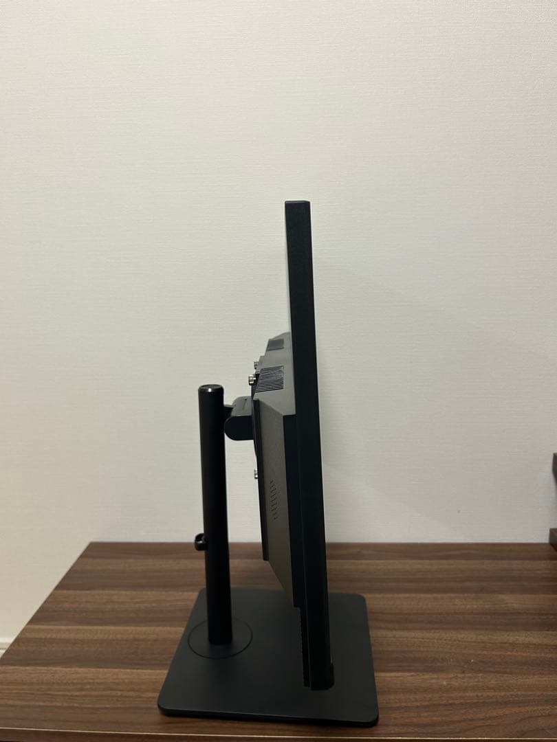 23.8型ワイド液晶ディスプレイ（VTF2402）