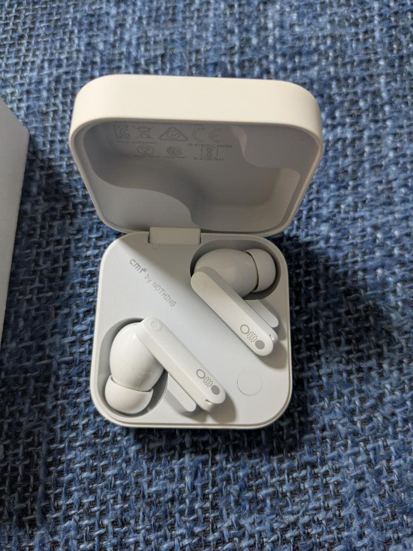 cmf buds pro2 ライトグレー 美品