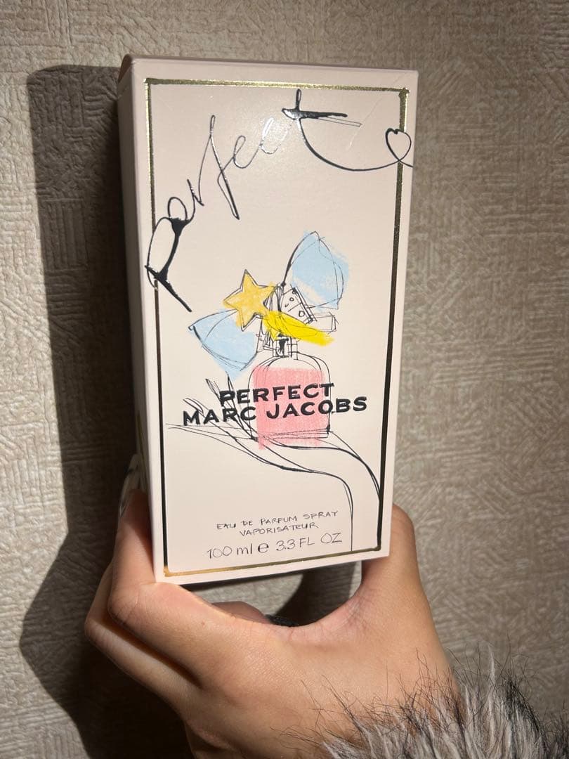 パーフェクト マーク ジェイコブス オードパルファム 100ml ほぼ未使用です