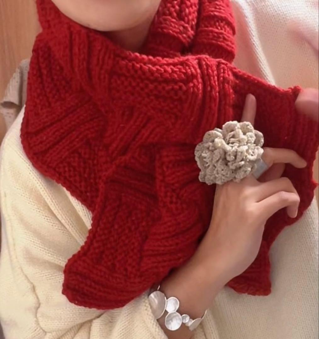 ハンドメイドニット編み込みマフラー