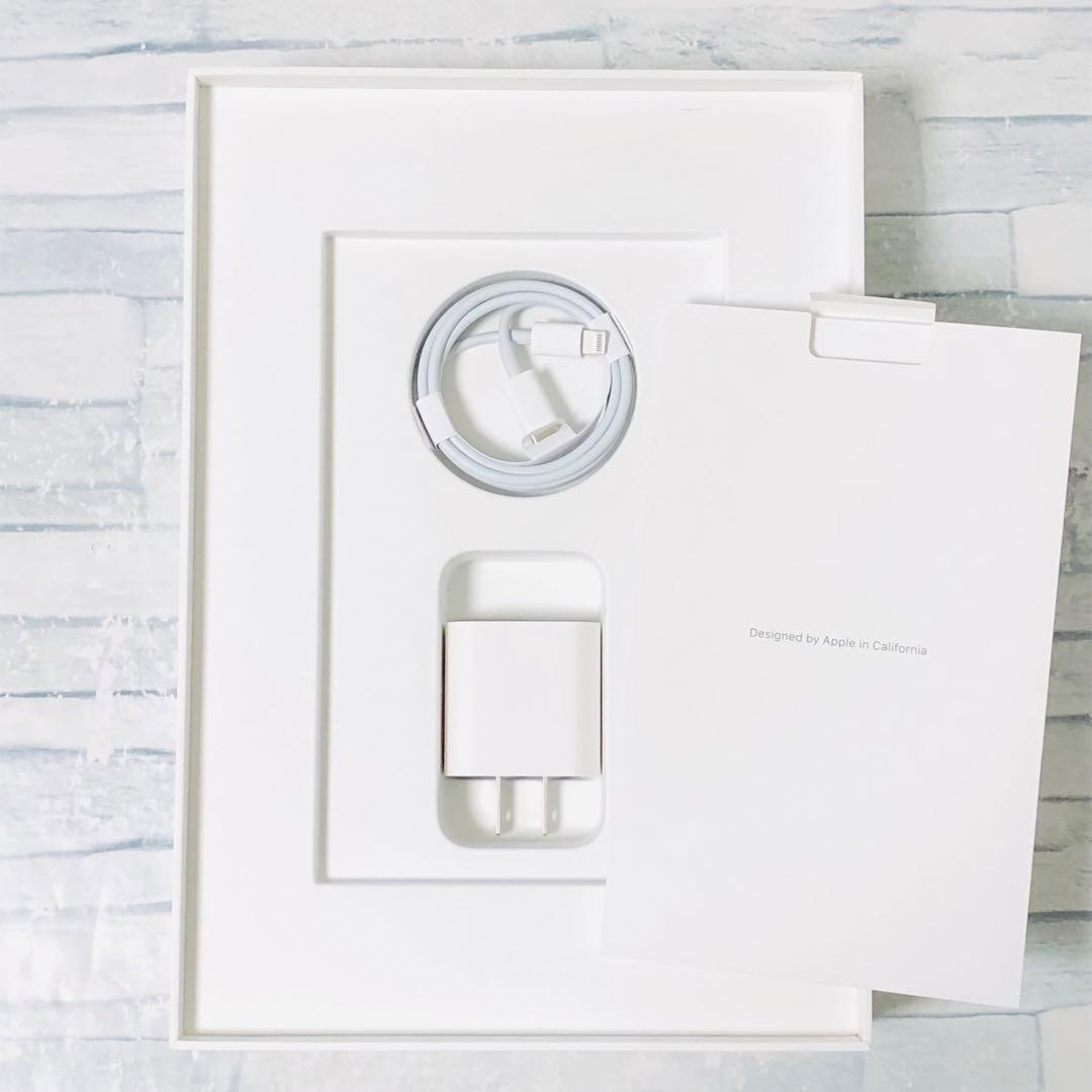 美品 iPad 第9世代 64GB wifiモデル 付属品完備　管理番号：381