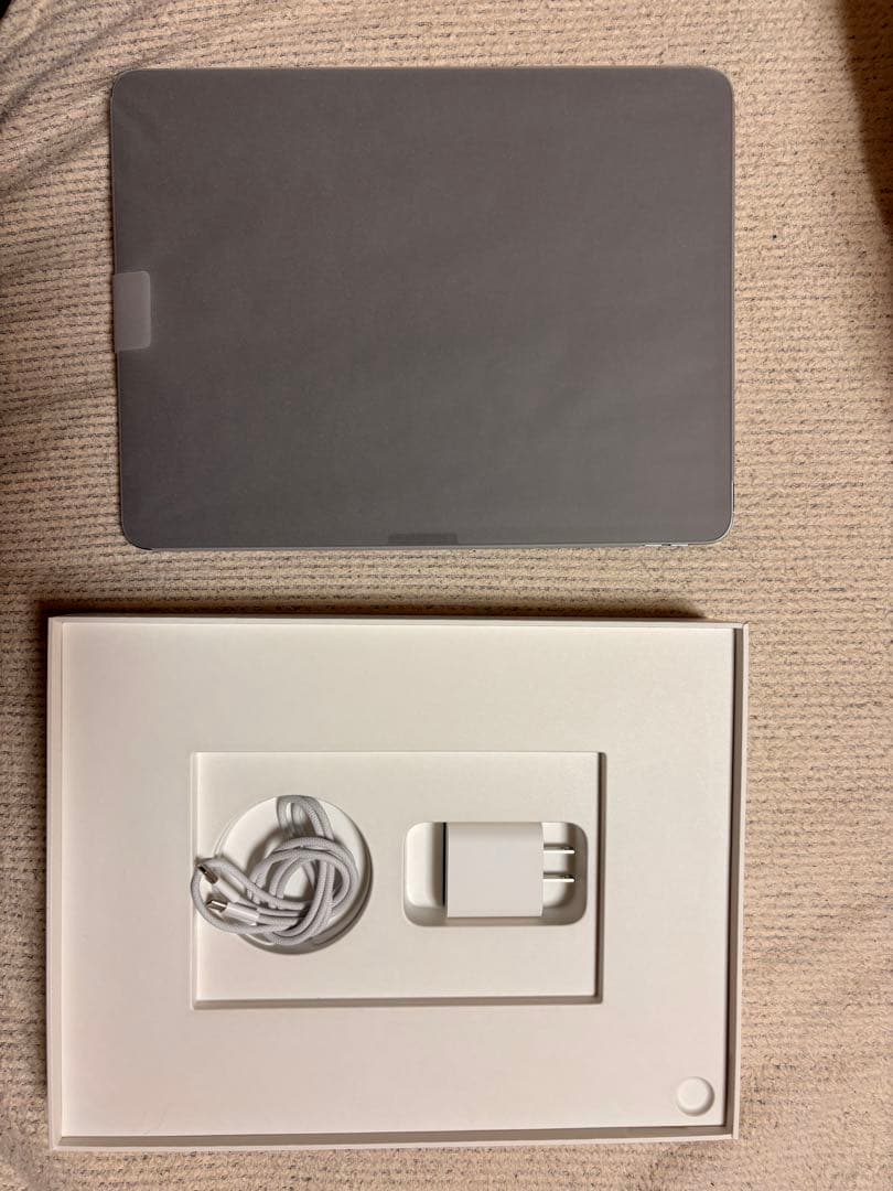 iPad Air 13インチ　M2チップ　Magic Keyboard付き