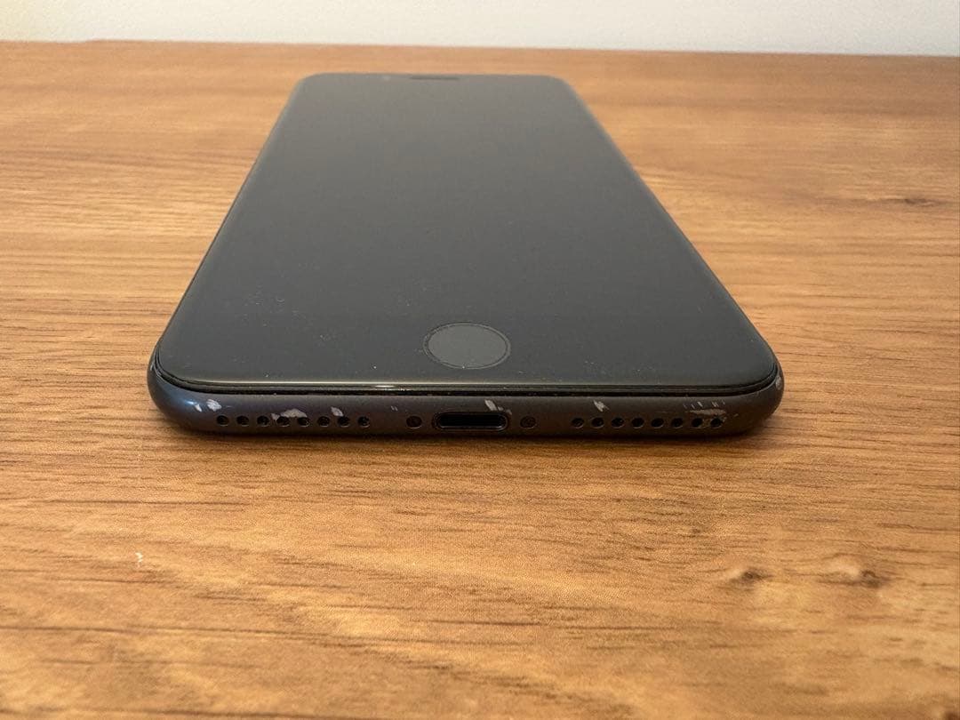 Apple iPhone 8 Plus 64GB スペースグレー