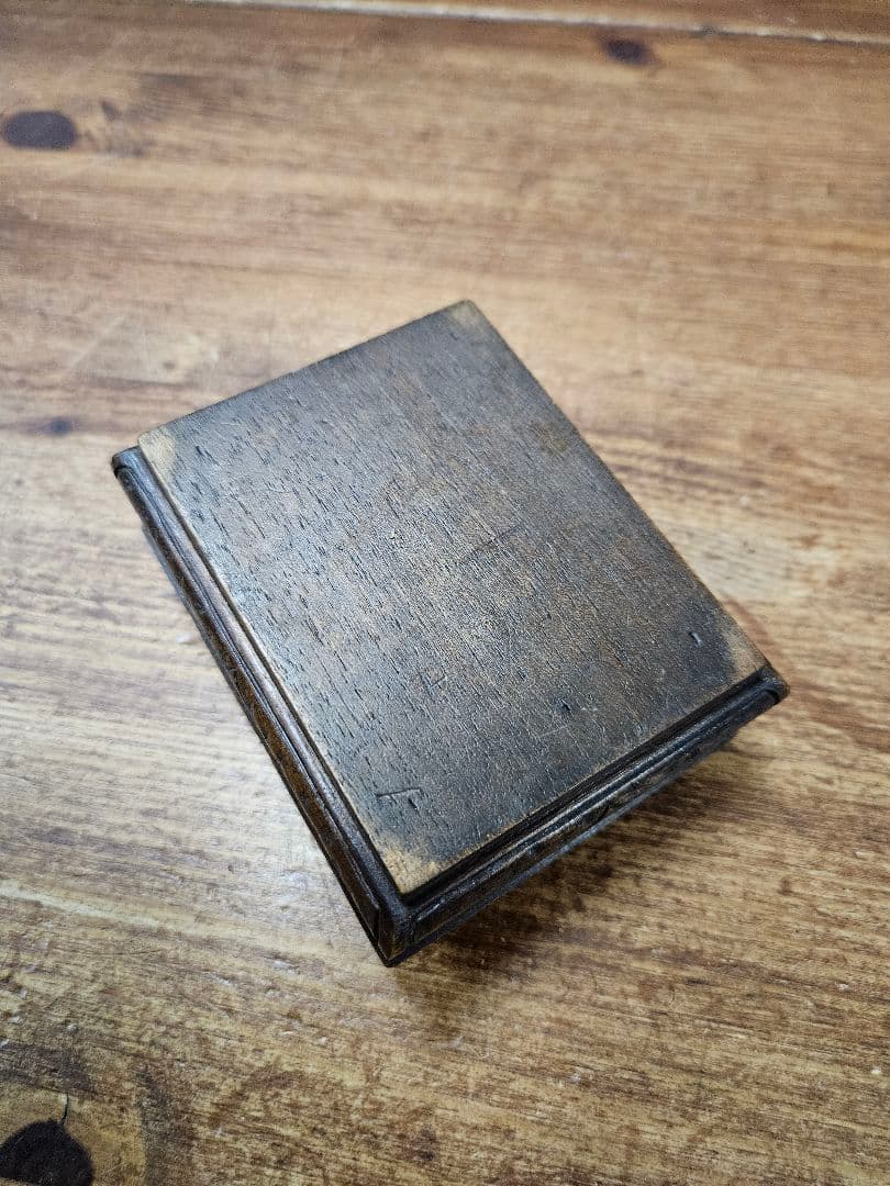 フランスアンティーク 木彫りの小物入れ ジュエリーボックス ケース 花