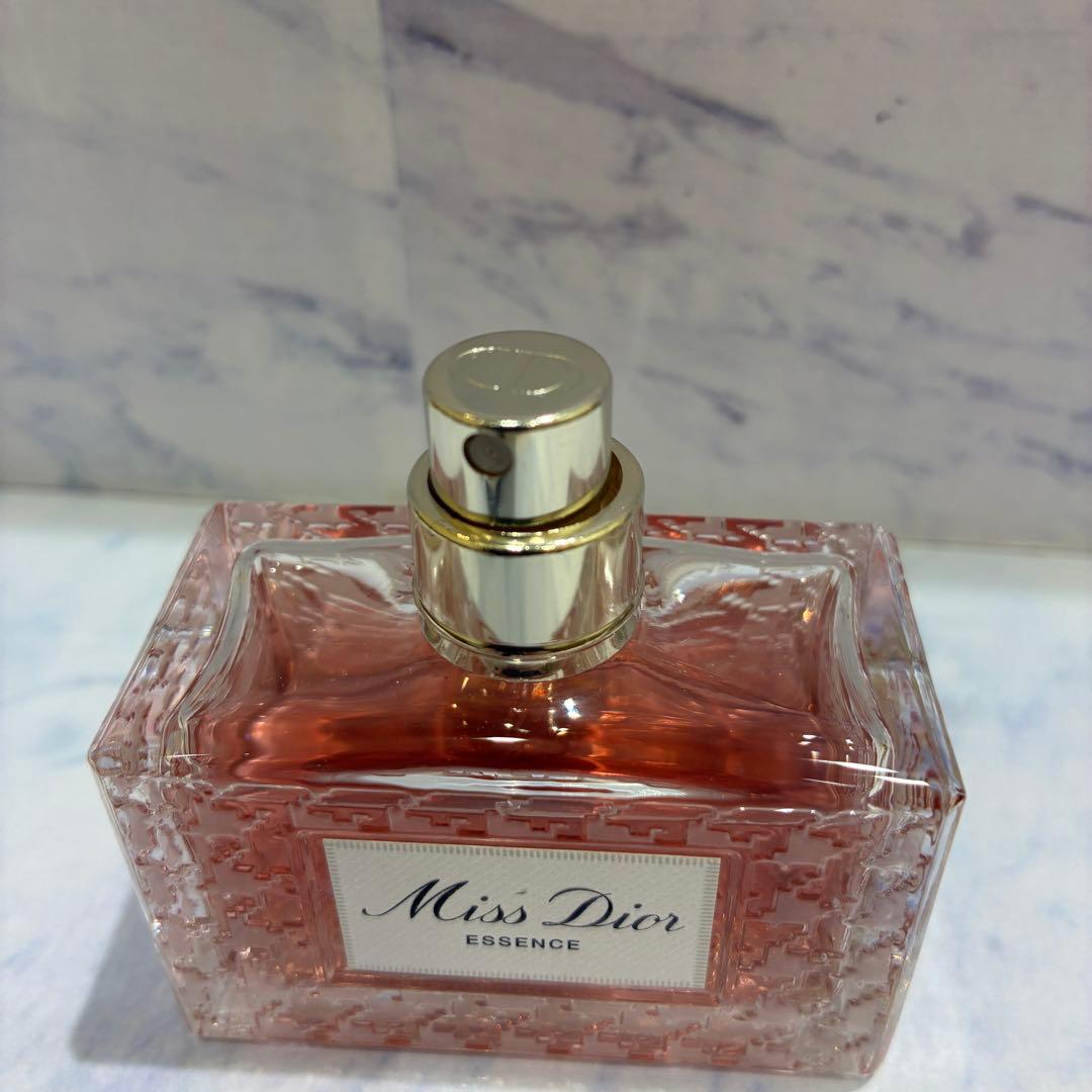 ♡ミス　ディオール　エッセンス　(パルファン)　35ml