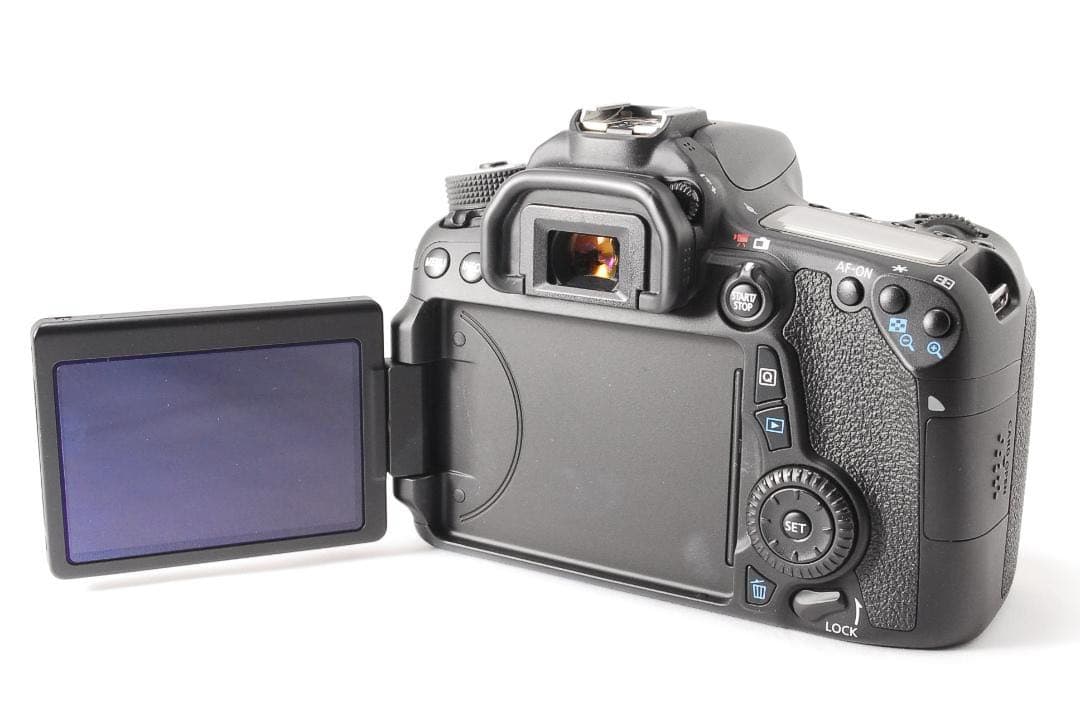 美品 キャノン Canon EOS 70D ボディ 一眼レフカメラ