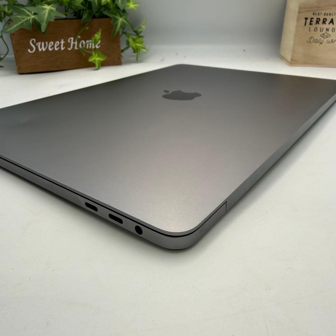 MacBook Pro 13インチ 2019 Ci7/16GB/256GB
