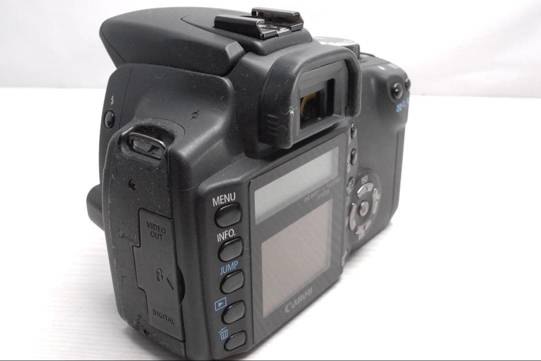 EOS Kiss Digital N すぐ使える CFカードつき一眼レフ
