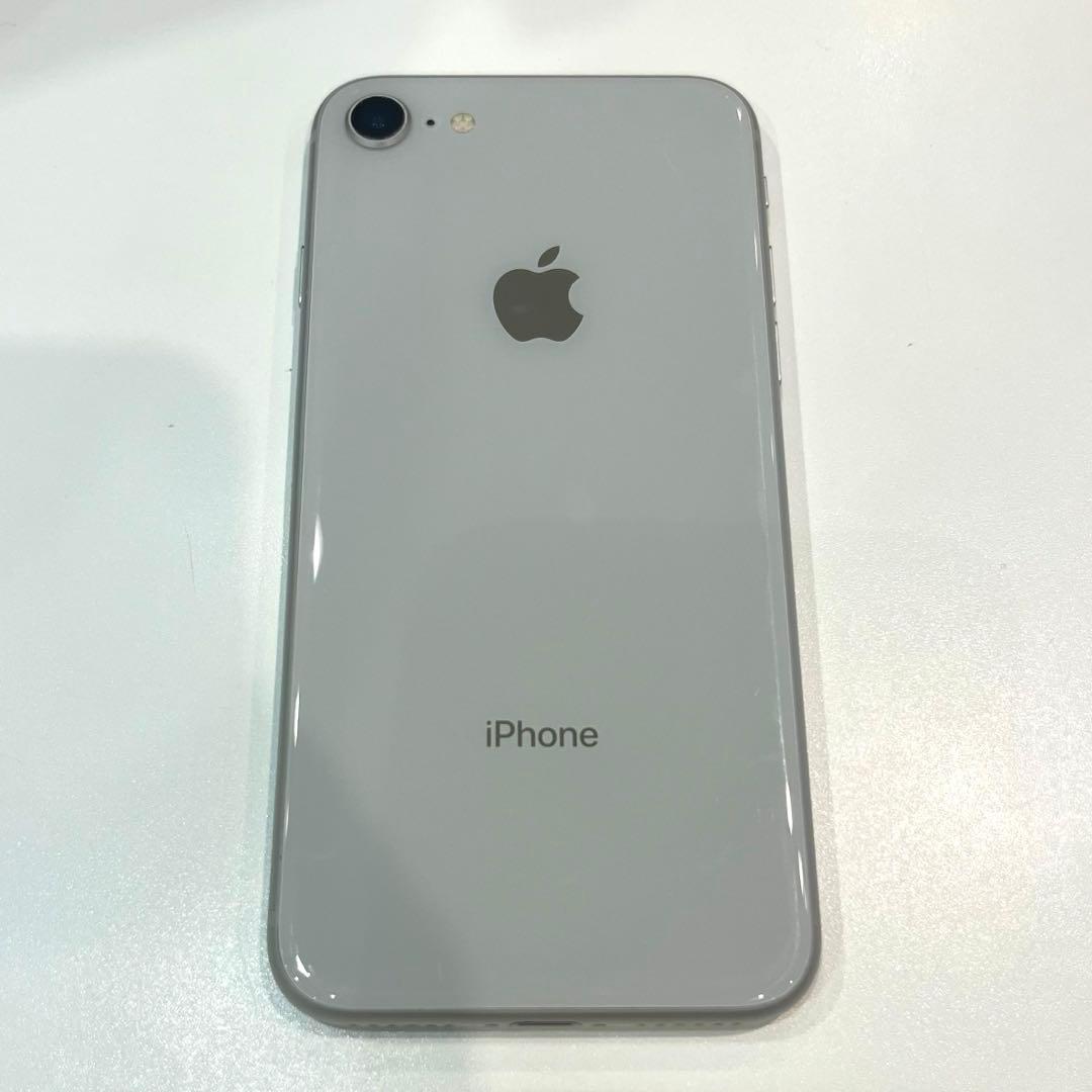 P*h様 iPhone8 Apple 本体 シルバー SIMフリー 64GB 美