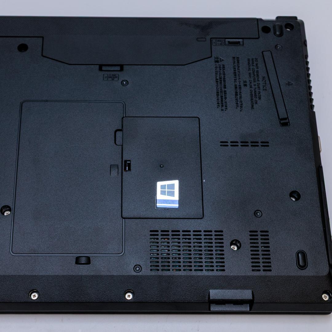 富士通　LIFEBOOK　A577/RX　i3第7世代　SSD256　(409)