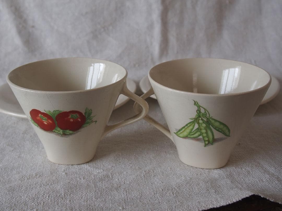 野菜の柄 カップ&ソーサー2組ケーキプレート2枚 ベルギー 陶器/K446