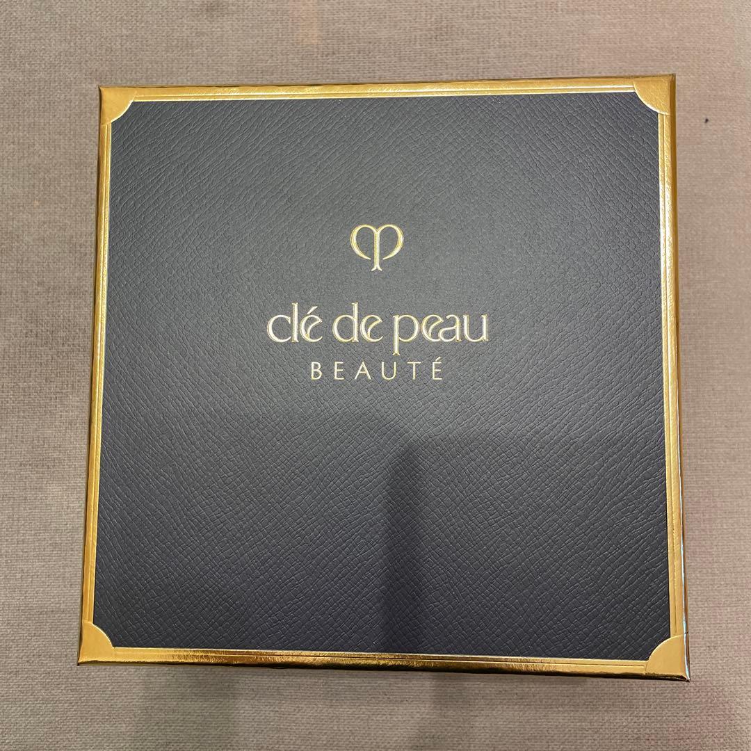 クレドポーボーテ 2026年ラディアンスギフト ブルーブラック 3点セット