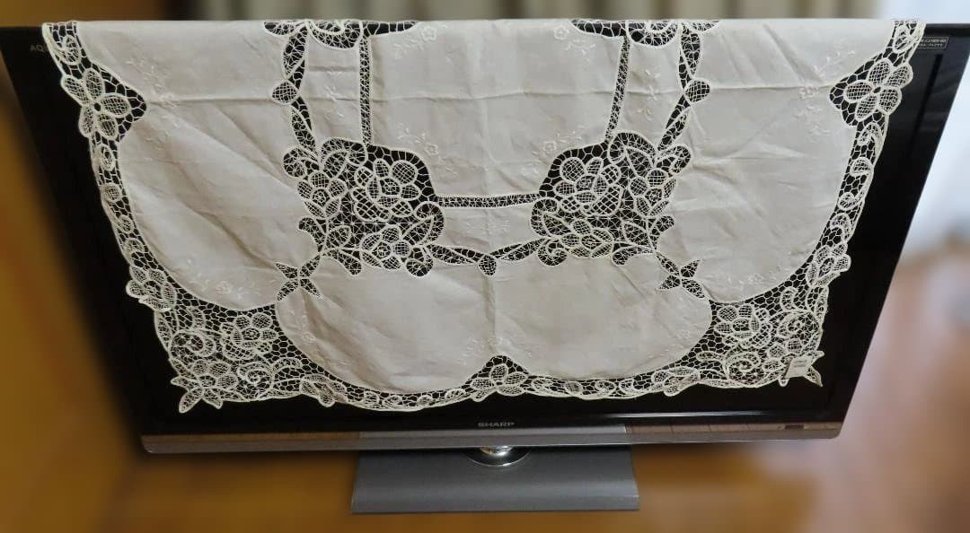 たのメル便発送　52インチ SHARP AQUOSクアトロン LC-52LX3