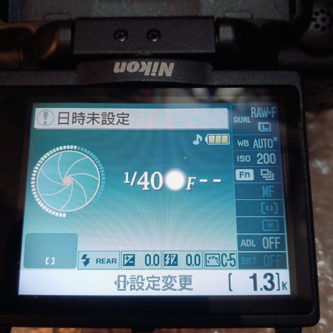 NIKON　D5000 一眼レフ　カメラ　ボディ　本体　ニコン　充電器付き