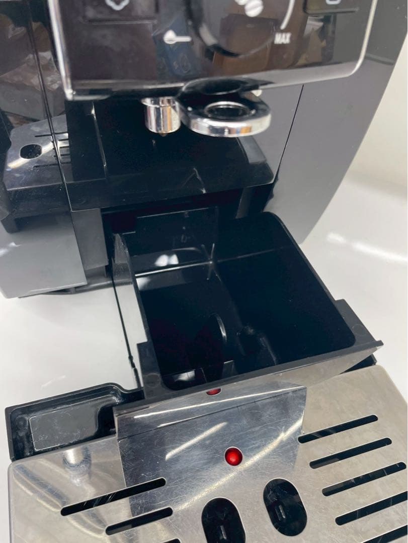 デロンギ　全自動エスプレッソマシン マグニフィカS ECAM23120B
