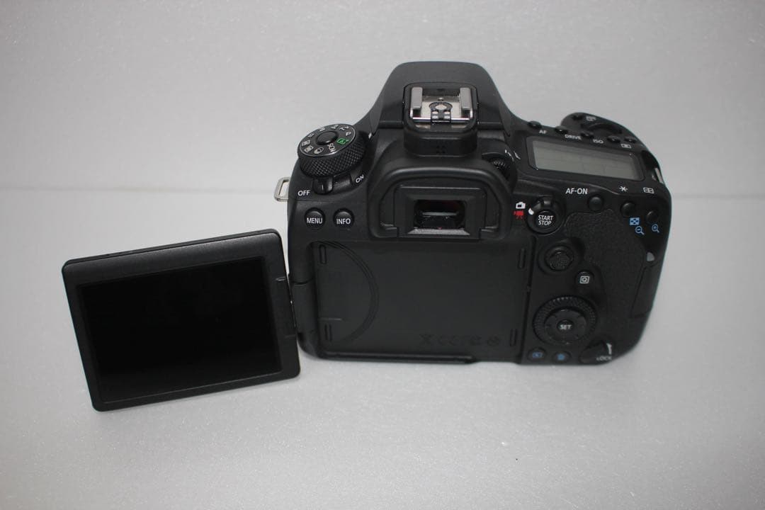 美品　一眼レフカメラ　Canon EOS 90D標準&望遠ダブルレンズセット