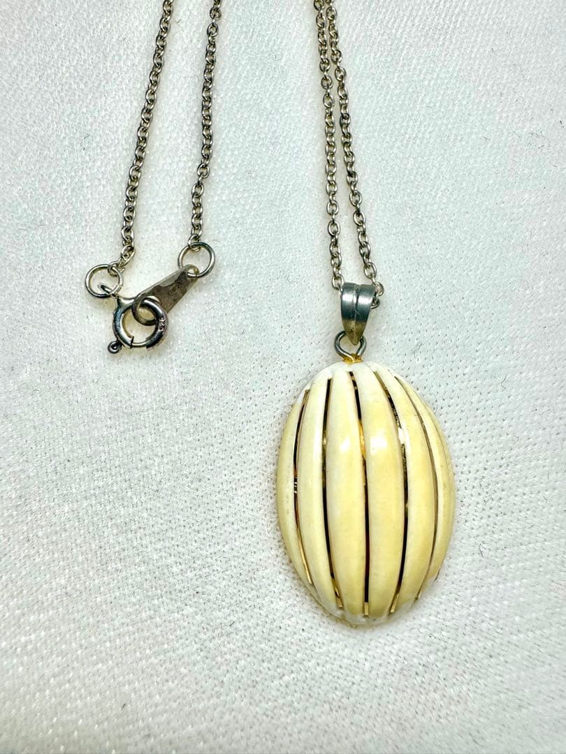 14K 585 金使用 ゾウゲ風 ペンダントトップ シルバー925チェーン付き