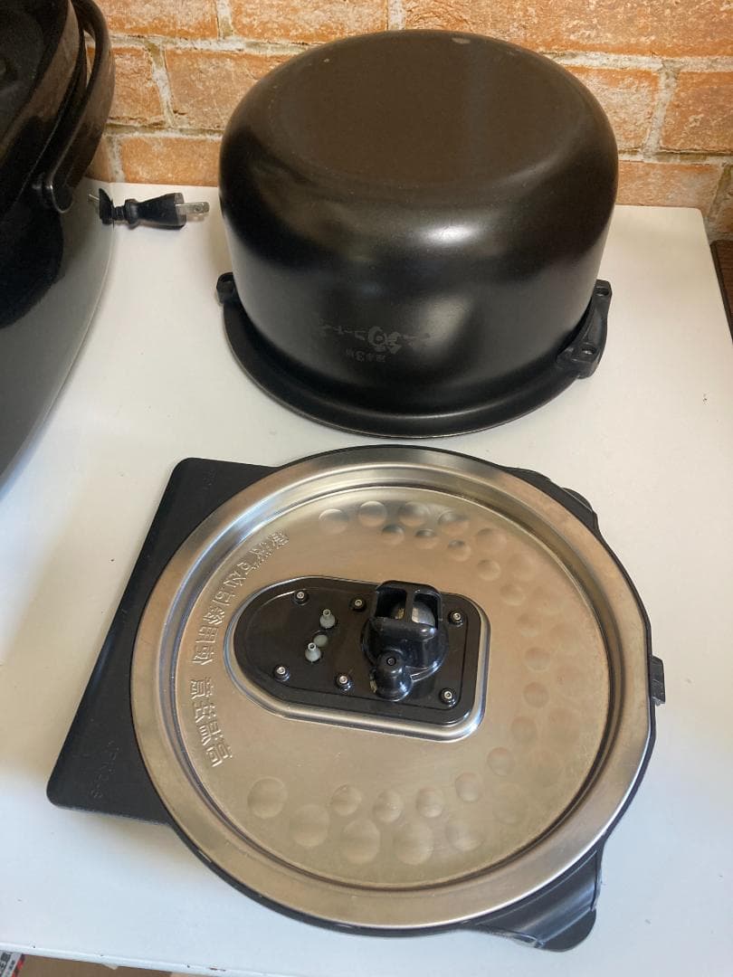 ★美品★22年製TIGERJPK-10E9 KG 圧力IH ジャー炊飯器5.5合