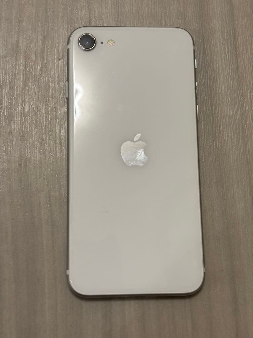 iPhone SE2 ホワイト　SIMフリー